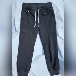 Figs scrubs Technical Collection